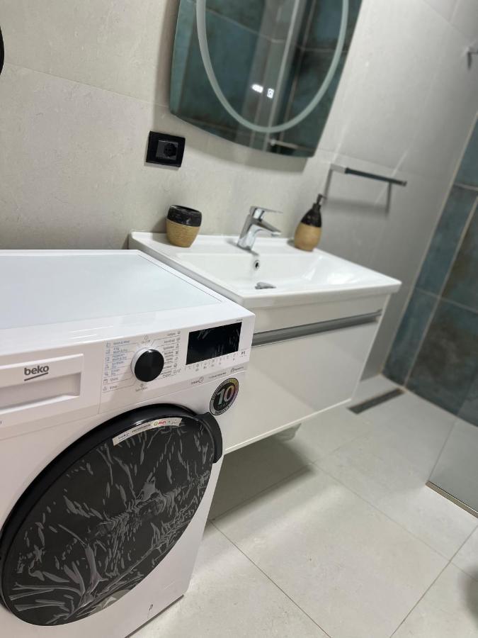Amion Apartment In Center Of Tirana Buitenkant foto