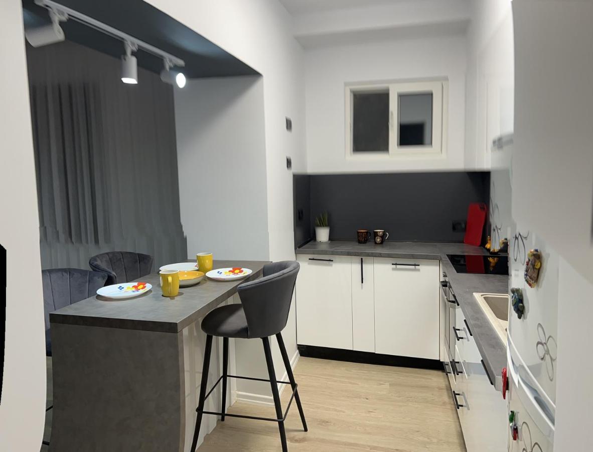 Amion Apartment In Center Of Tirana Buitenkant foto