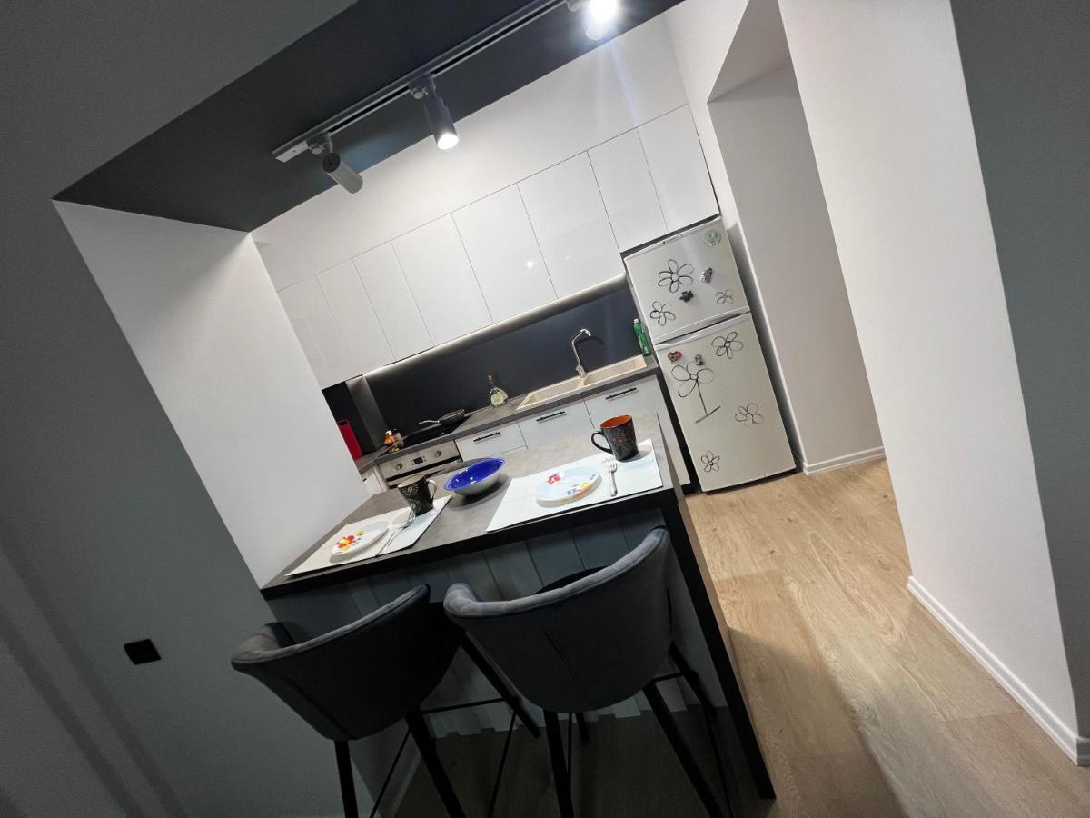 Amion Apartment In Center Of Tirana Buitenkant foto