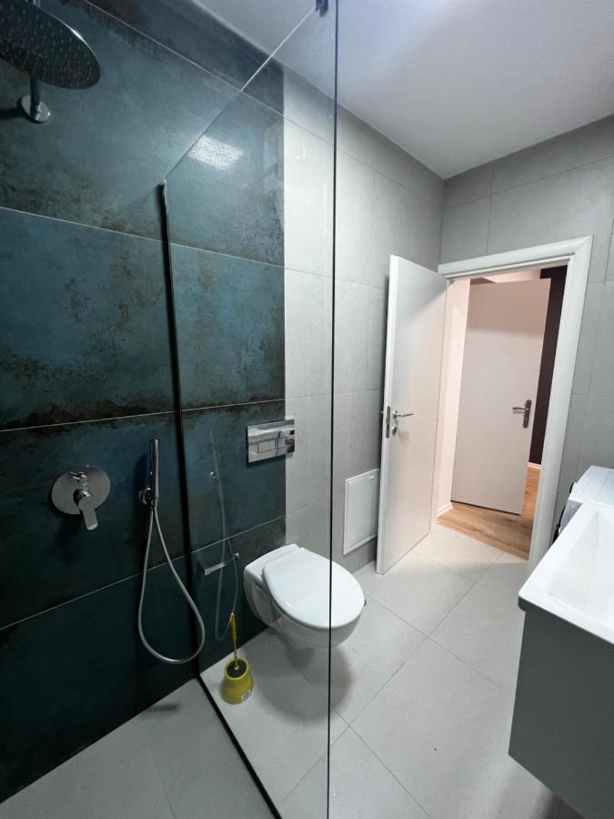 Amion Apartment In Center Of Tirana Buitenkant foto