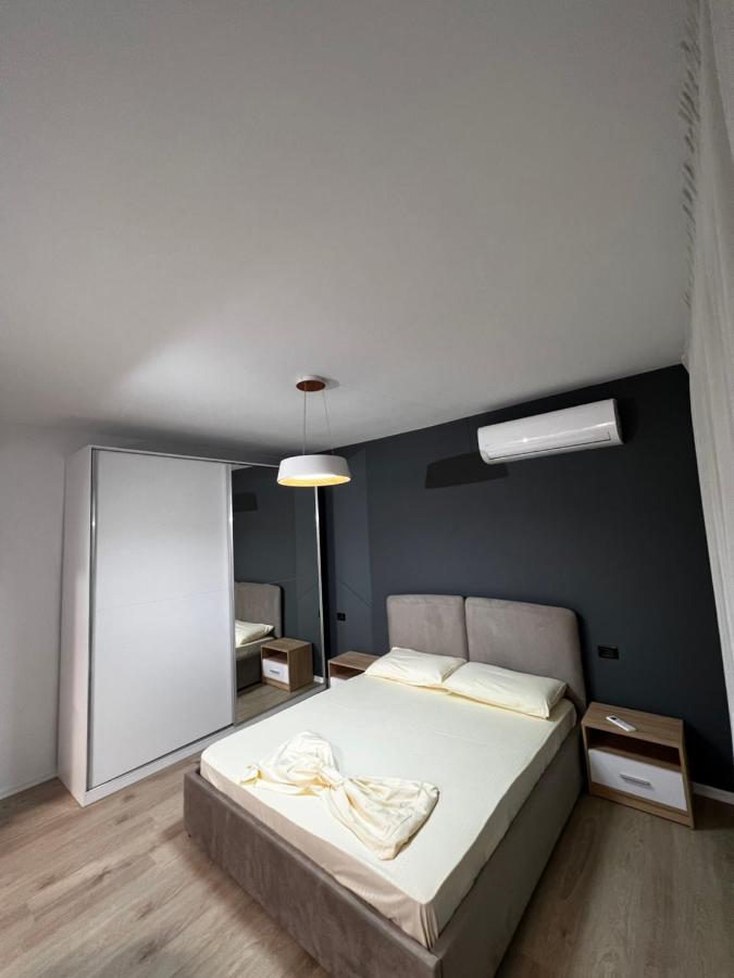 Amion Apartment In Center Of Tirana Buitenkant foto