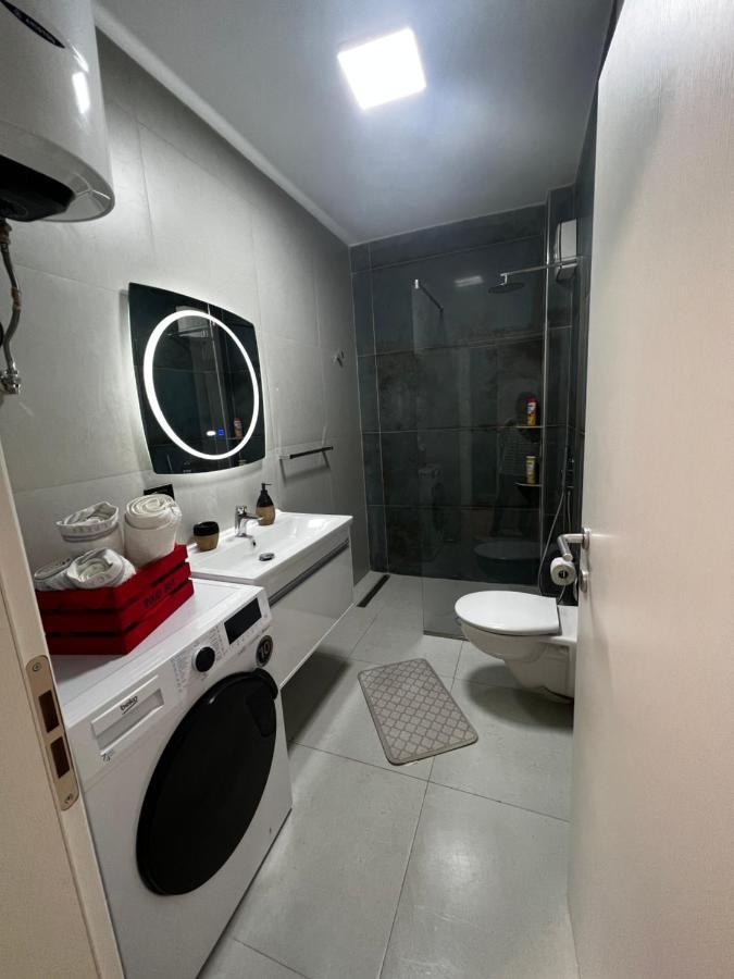 Amion Apartment In Center Of Tirana Buitenkant foto