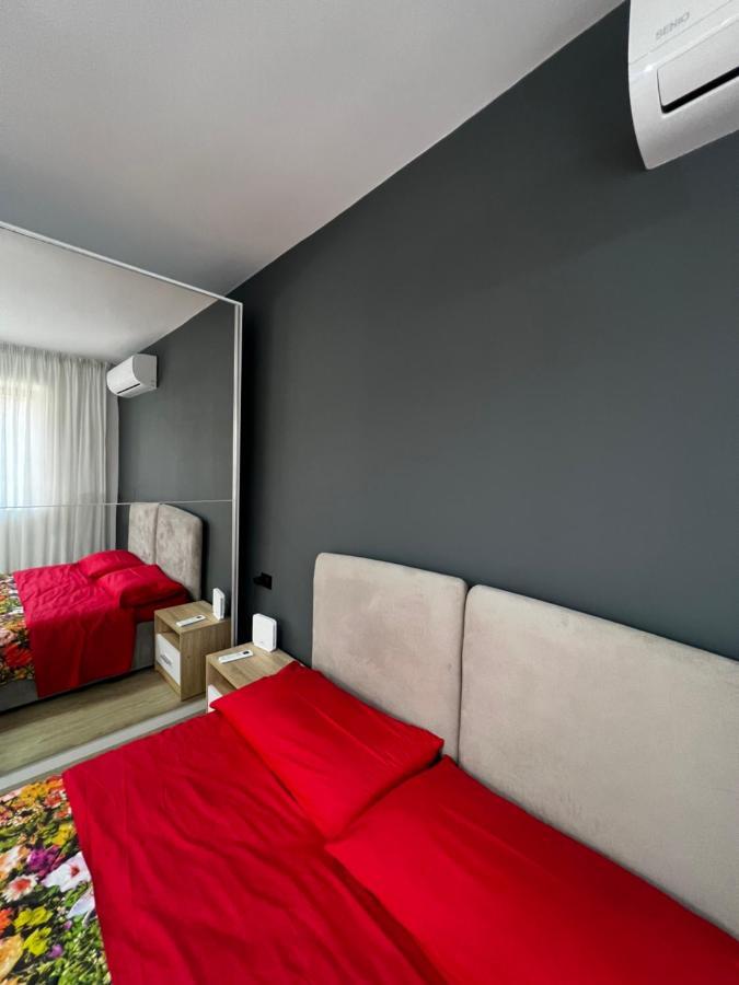 Amion Apartment In Center Of Tirana Buitenkant foto
