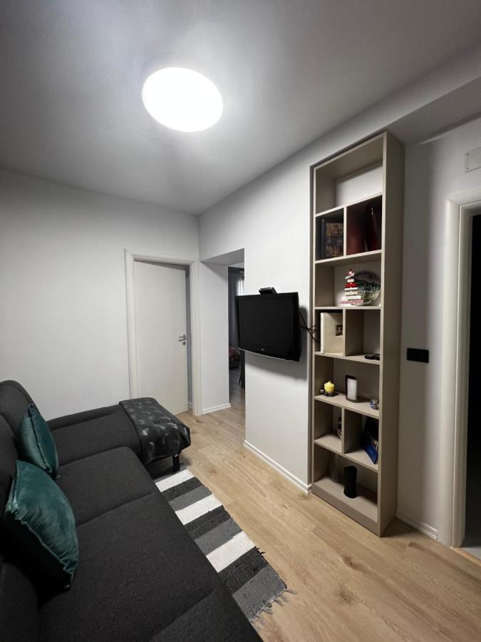 Amion Apartment In Center Of Tirana Buitenkant foto