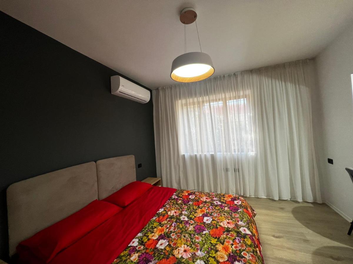 Amion Apartment In Center Of Tirana Buitenkant foto